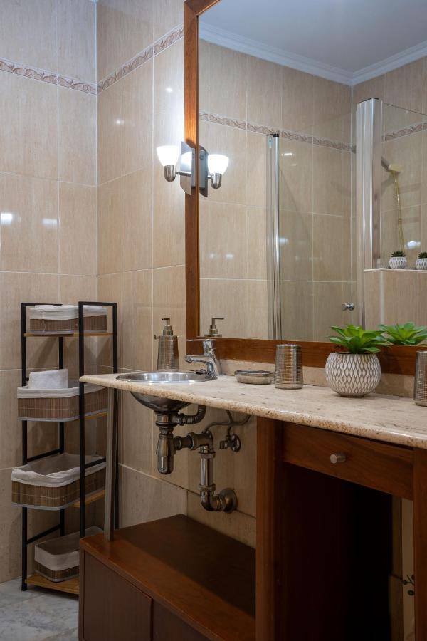 Reina Aixa- Apartamento Centro Granada Esterno foto